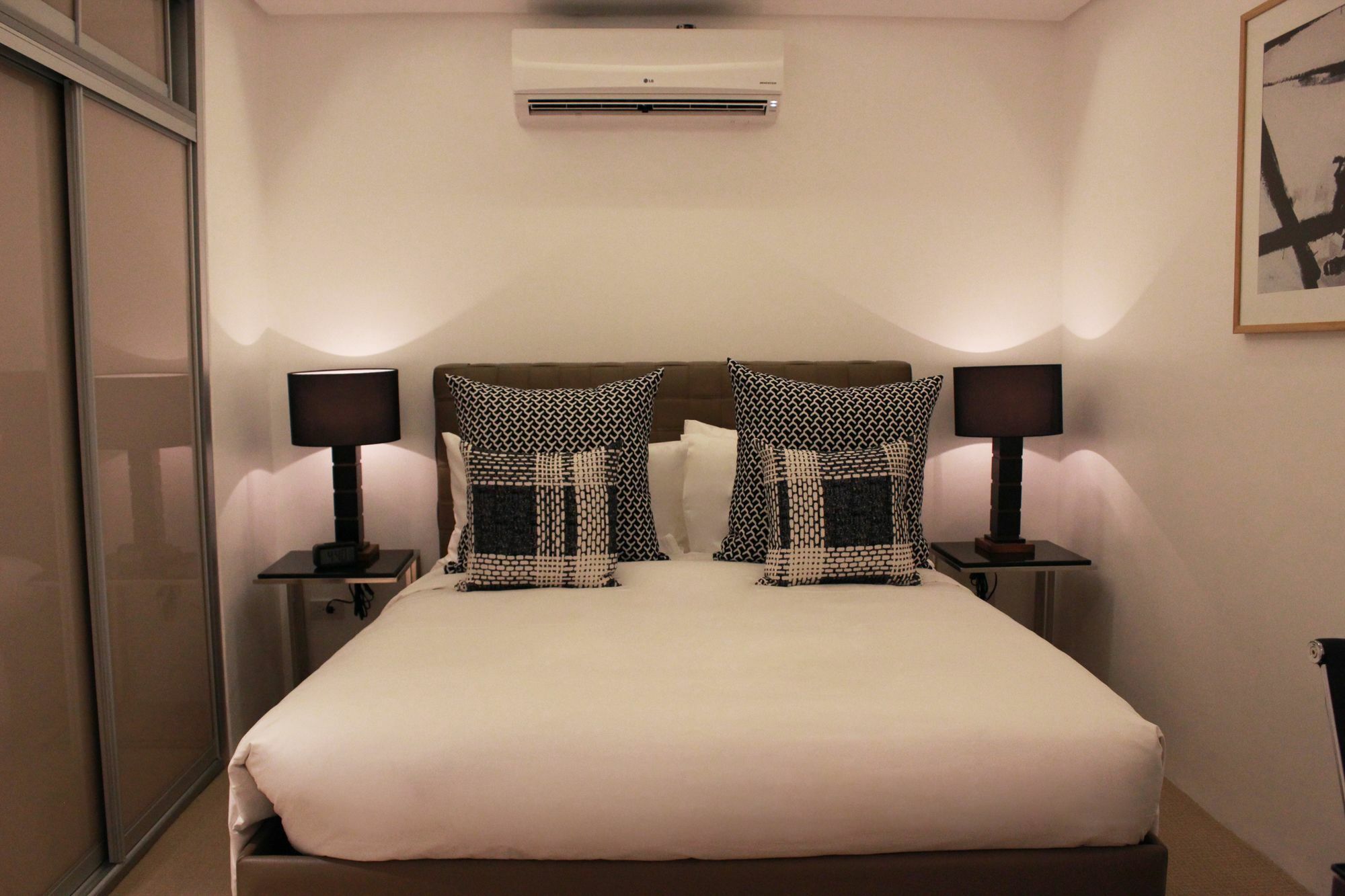 The Alpha Suites Makati City Ngoại thất bức ảnh