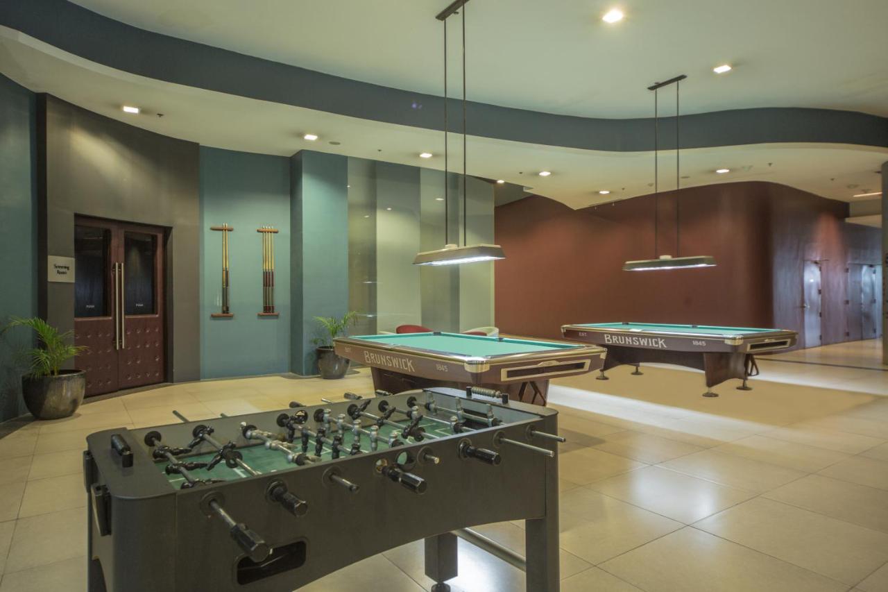 The Alpha Suites Makati City Ngoại thất bức ảnh
