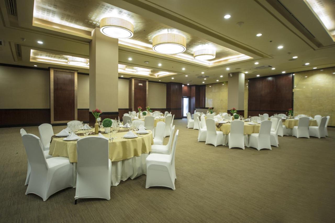 The Alpha Suites Makati City Ngoại thất bức ảnh